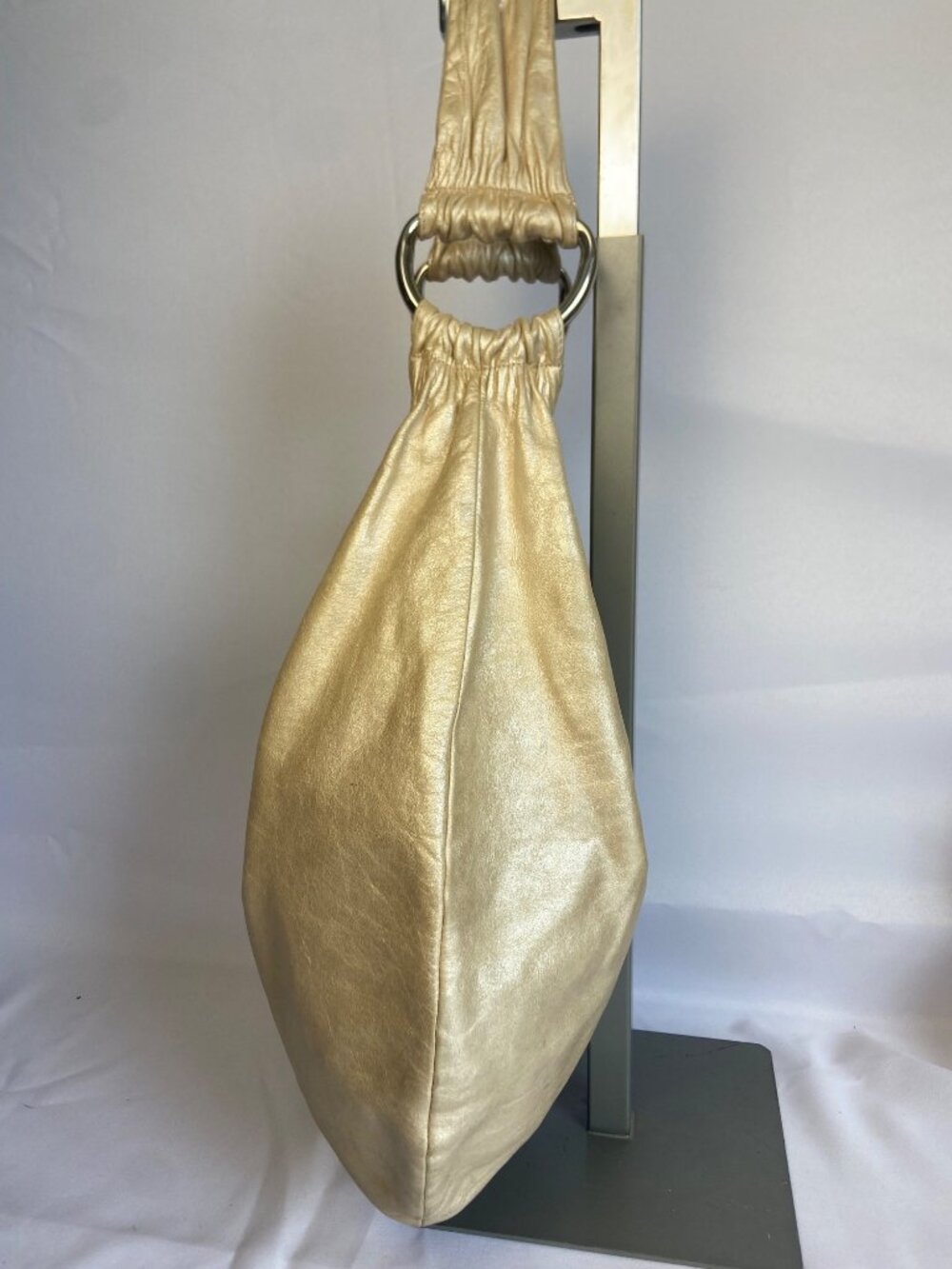 Hobo International Sheila Metallic Gold Crackle Leather Shoulder Bag Hobo - Picture 11 of 12